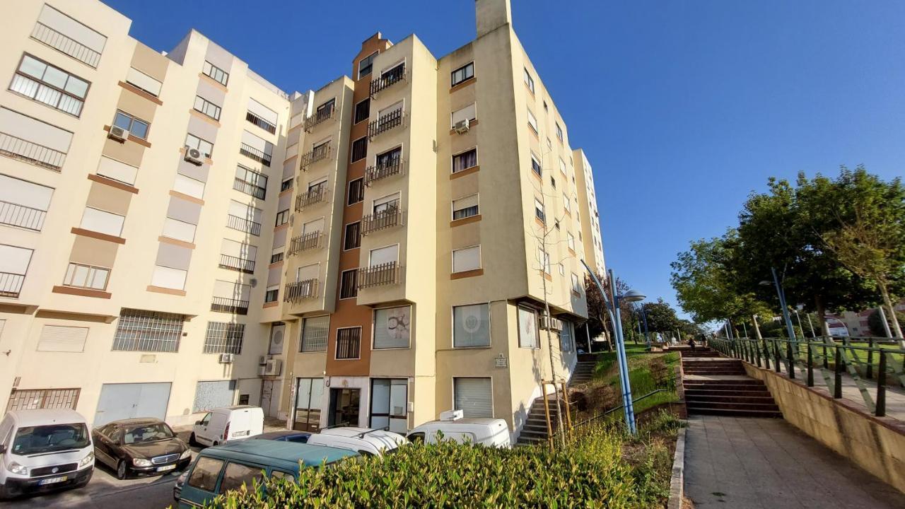 Enjoy Lisbon Cascais Sintra 1200 Metres To Metro Blue Line Sintra Rail Line Free Parking Διαμέρισμα Αμαδόρα Εξωτερικό φωτογραφία